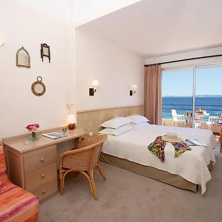 Szálloda Grand Moriaz Le Lavandou