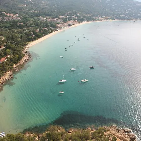 Grand Moriaz Szálloda Le Lavandou