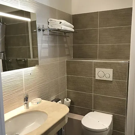 Hotel Grand Moriaz Le Lavandou