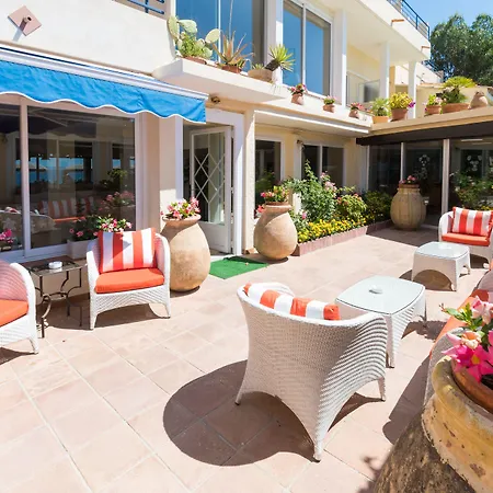 Hotel Grand Moriaz 3*