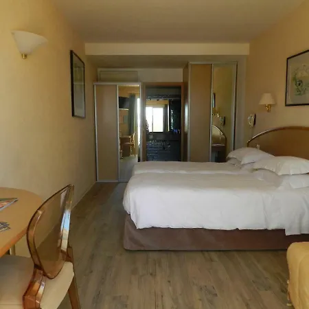 Grand Moriaz Hotel 3*